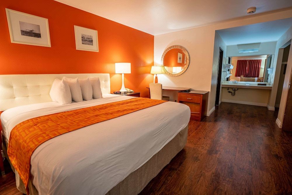 Photo of Bedroom in Buena Park