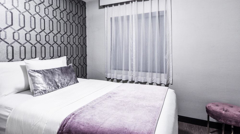 Photo of Bedroom in Hollywood