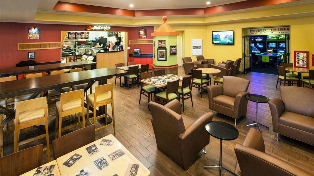 Photo of Livingroom in Anaheim Resort