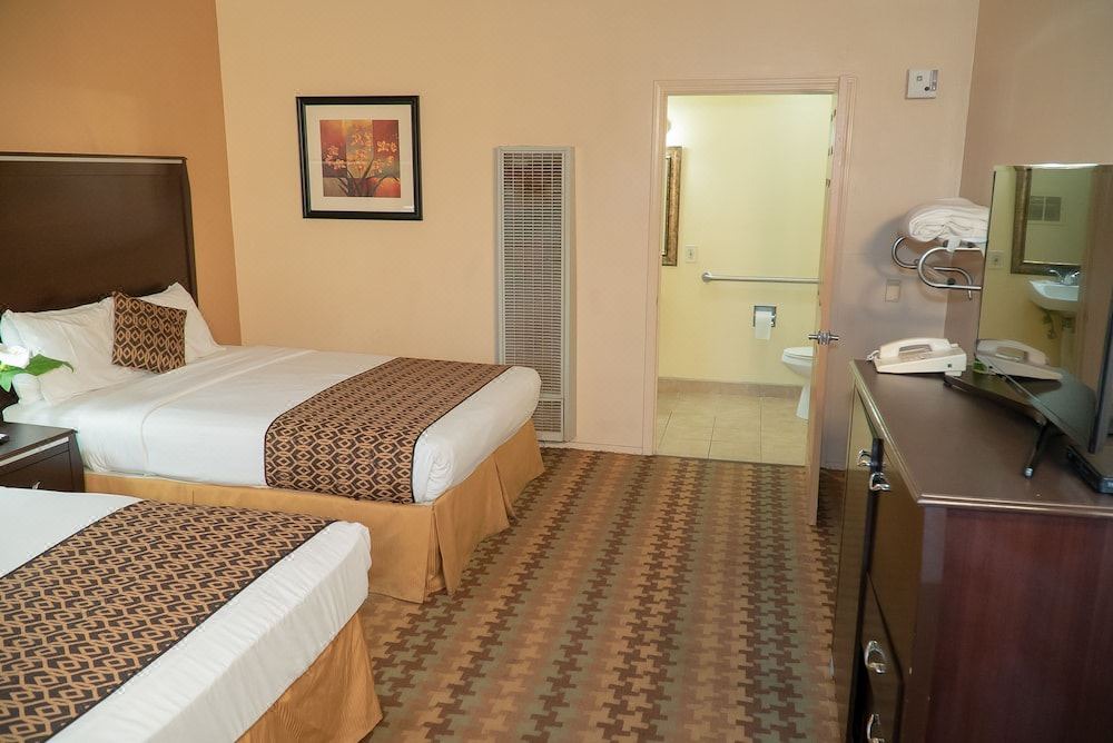 Photo of Bedroom in San Simeon