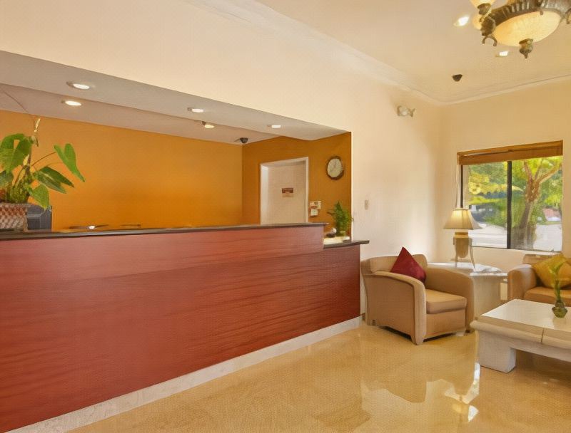 Photo of Livingroom in Delthorne