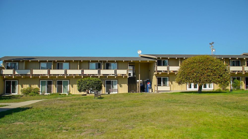 Photo of Buildings in San Simeon