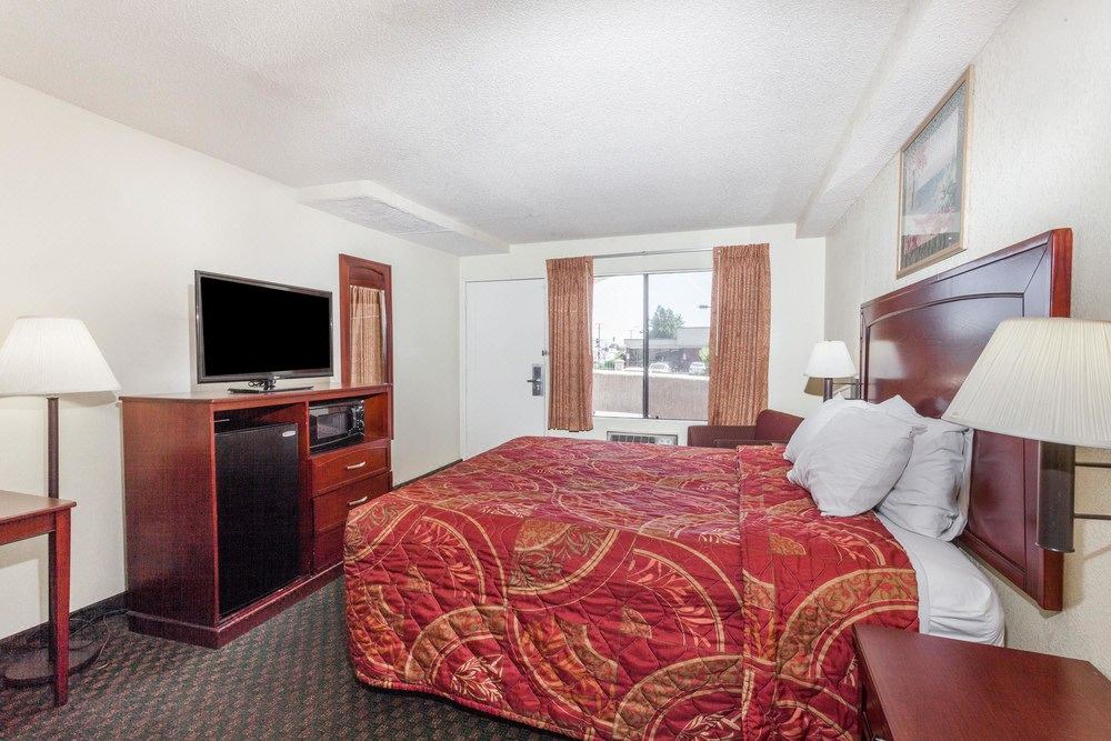 Photo of Bedroom in Banning