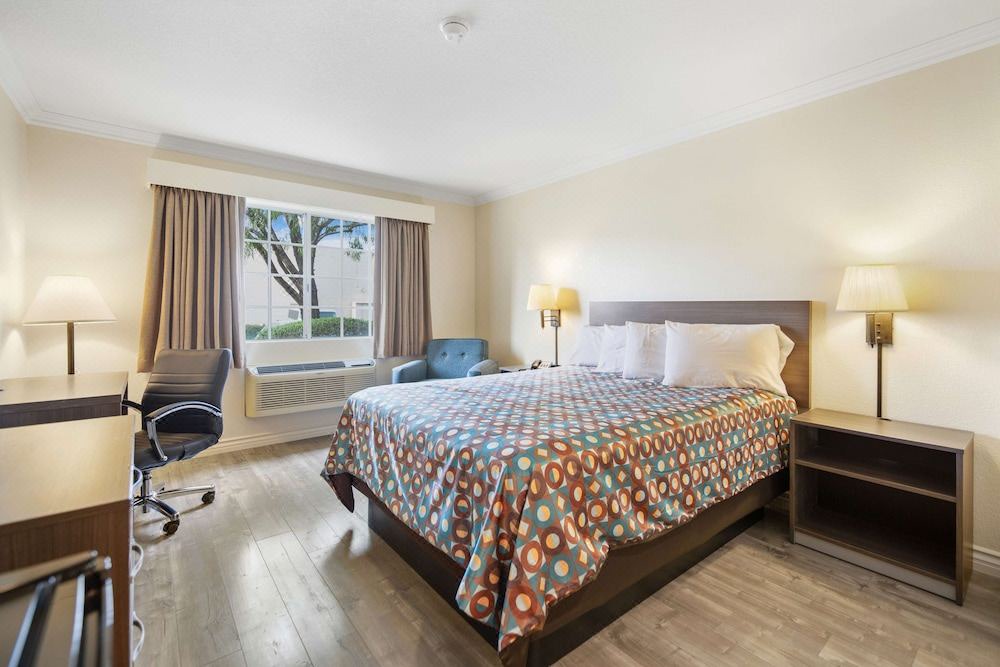 Photo of Bedroom in Fontana