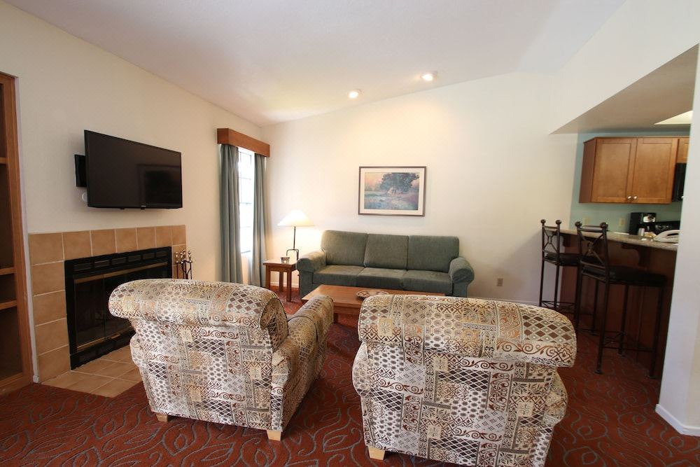 Photo of Livingroom in San Diego Country Estates