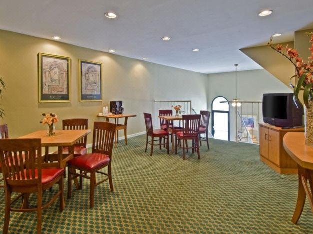 Photo of Livingroom in Grandview