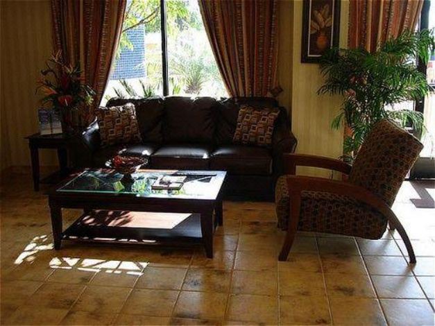 Photo of Livingroom in East Side Costa Mesa