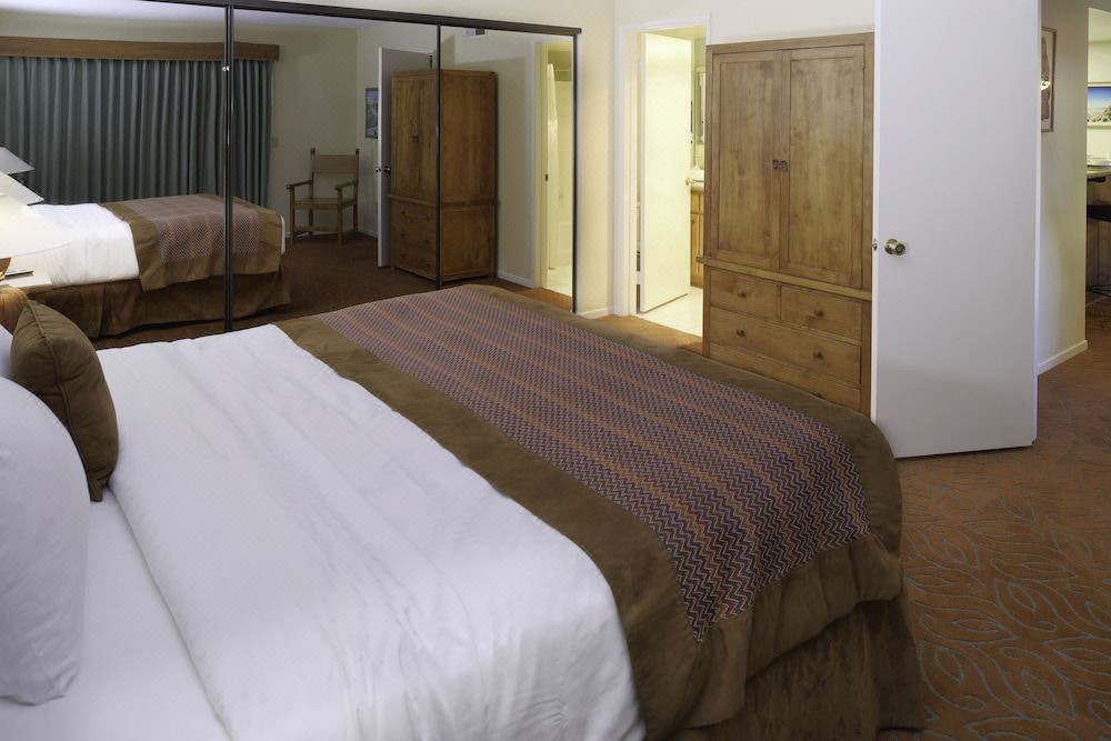 Photo of Bedroom in San Diego Country Estates