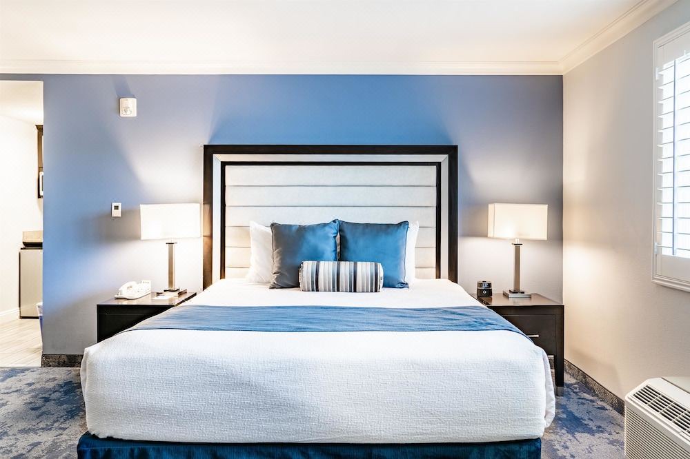 Photo of Bedroom in Tree Section