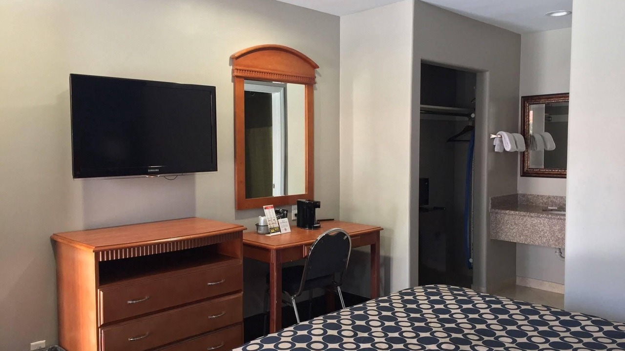 Photo of Bedroom in Brea