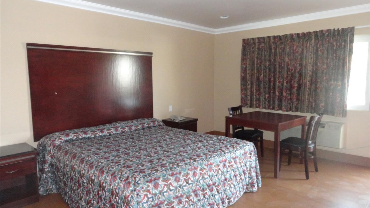 Photo of Bedroom in Azusa