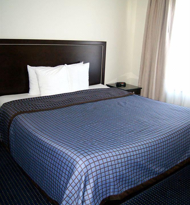Photo of Bedroom in Victorville