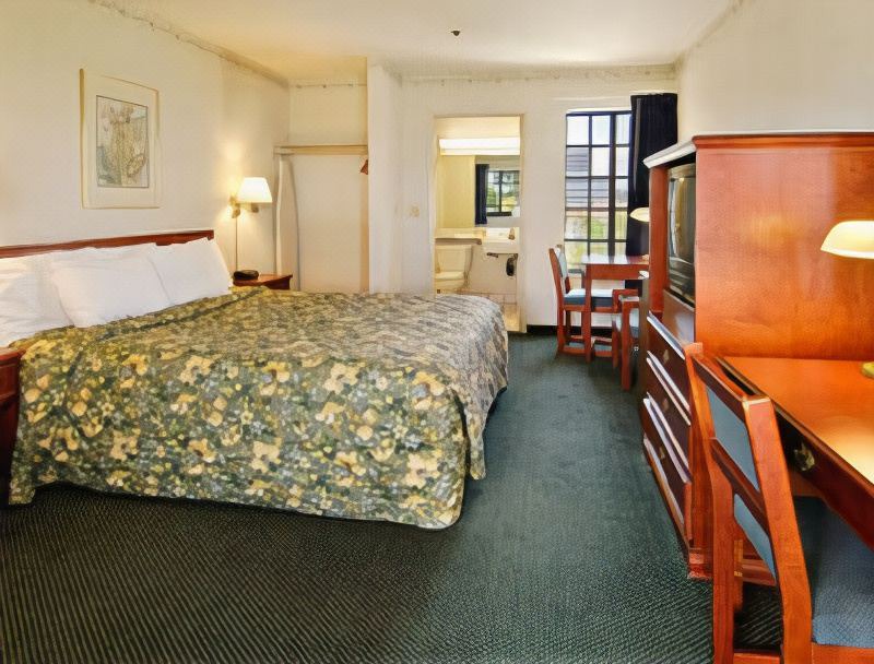 Photo of Bedroom in Orange