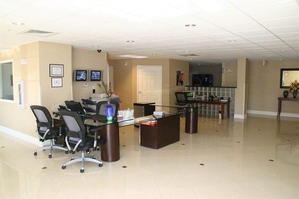 Photo of Livingroom in Victorville