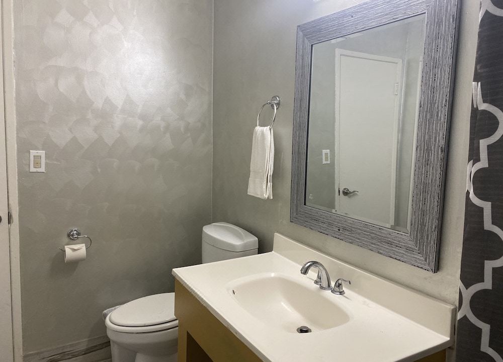 Photo of Bathroom in Orange