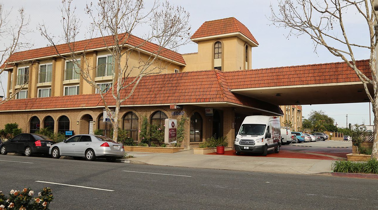 Photo of Buildings in Lawndale