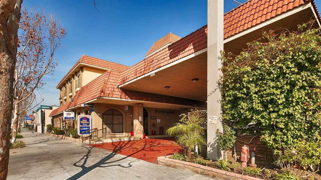 Photo of Buildings in Lawndale