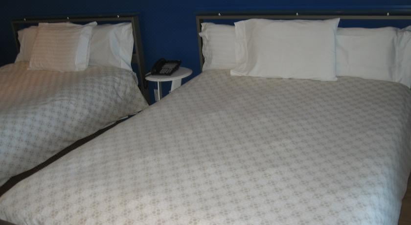 Photo of Bedroom in Eastern Malibu