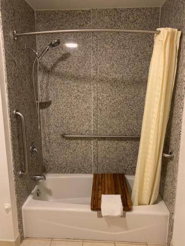 Photo of Bathroom in Del Aire