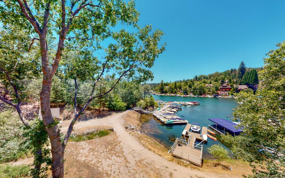Photo of Others in Lake Arrowhead