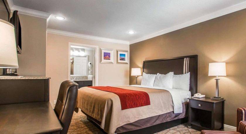 Photo of Bedroom in Downey