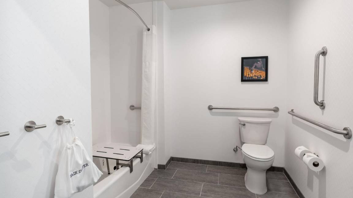 Photo of Bathroom in Downtown Riverside