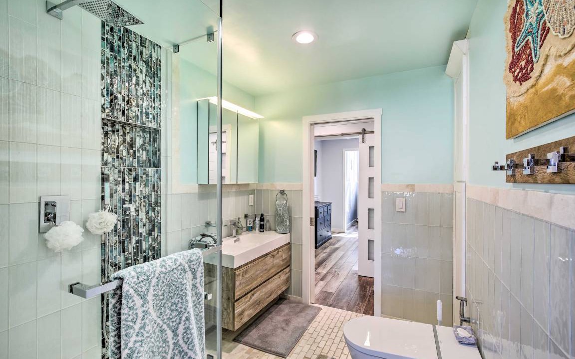 Photo of Bathroom in Huntington Beach