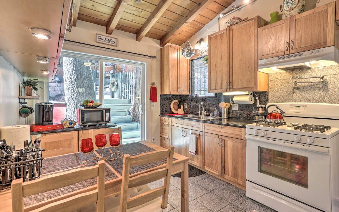 Photo of Kitchen in Crestline