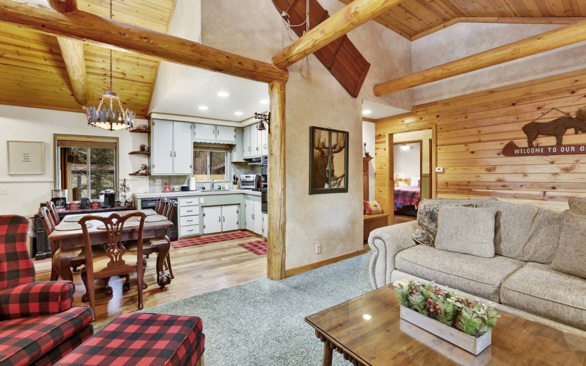 Photo of Livingroom in Boulder Bay