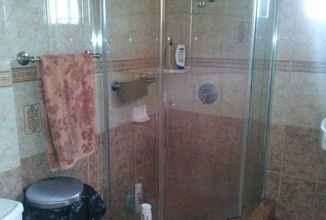 Photo of Bathroom in Alhambra