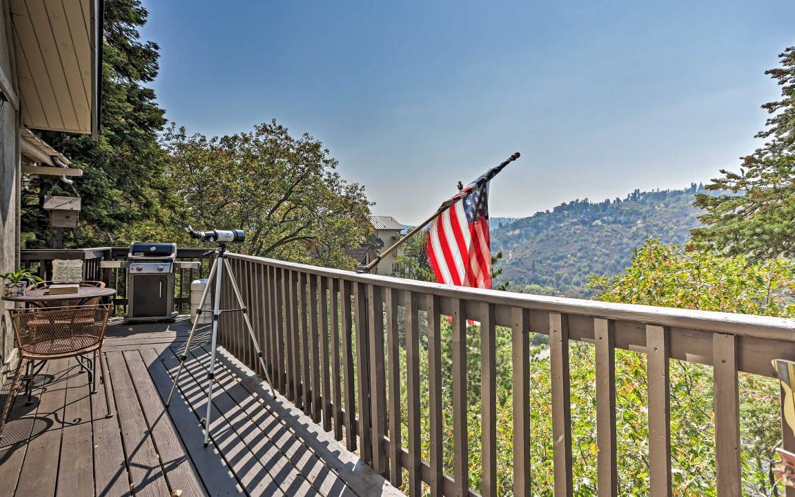 Photo of Patio Balcony in Lake Arrowhead