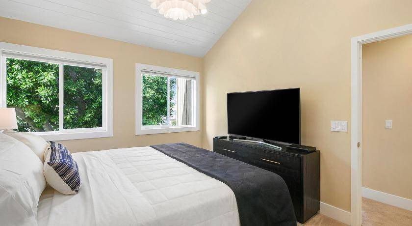 Photo of Bedroom in Hermosa Village