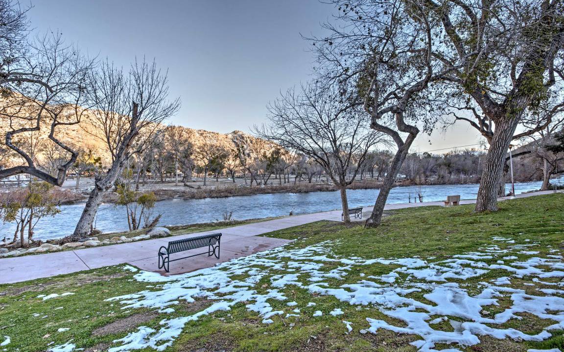 Photo of Buildings in Kernville
