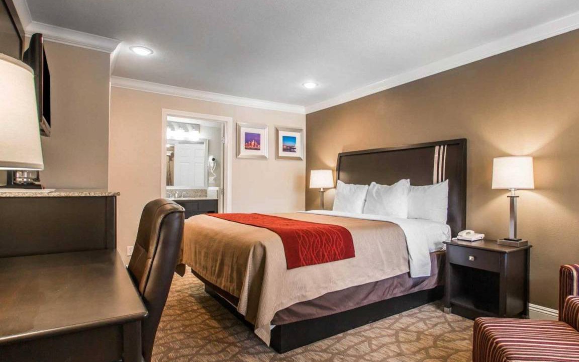 Photo of Bedroom in Downey