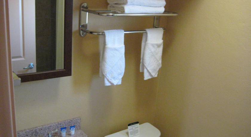 Photo of Bathroom in Porterville