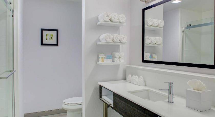Photo of Bathroom in Airport Area