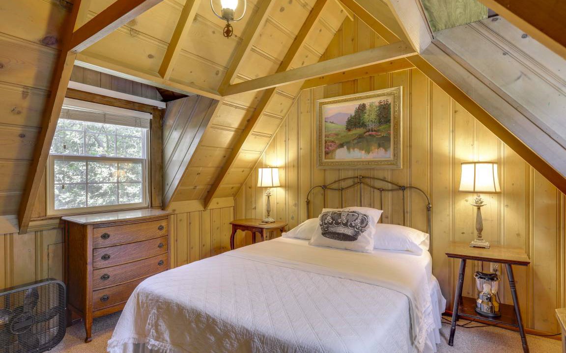 Photo of Bedroom in Arrowhead Villas