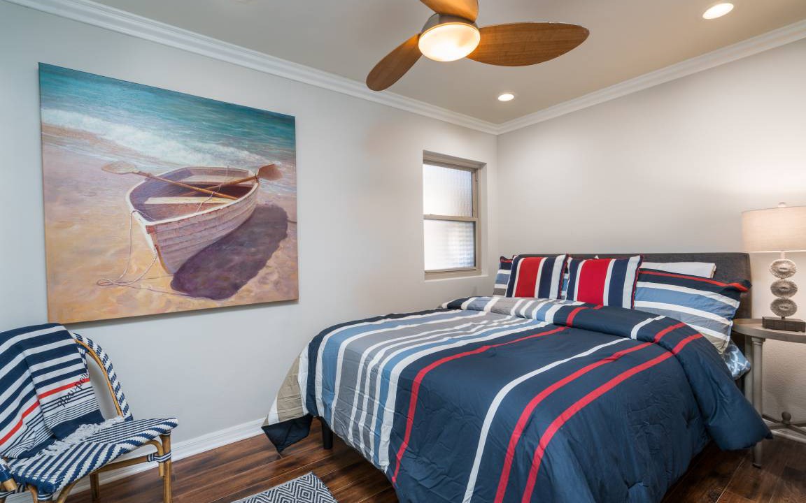 Photo of Bedroom in Balboa Peninsula