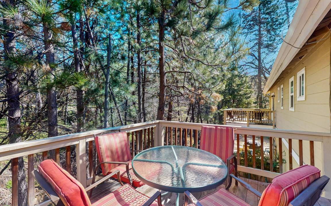 Photo of Patio Balcony in Bass Lake