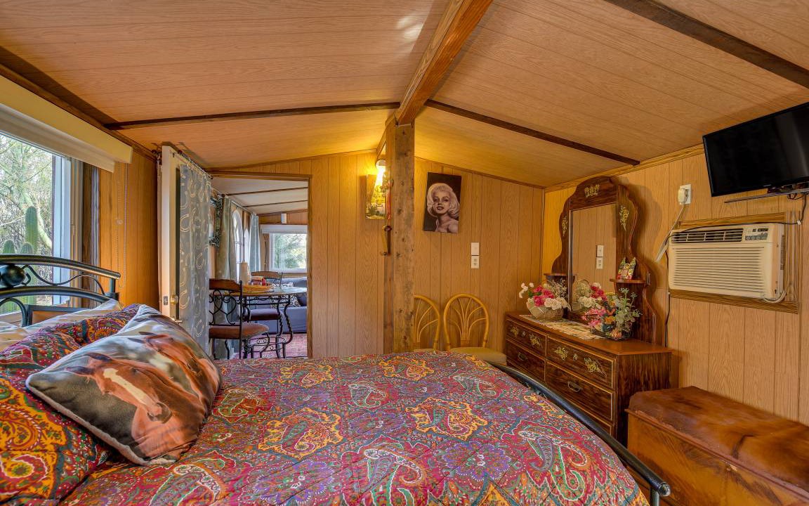 Photo of Bedroom in Morongo Valley