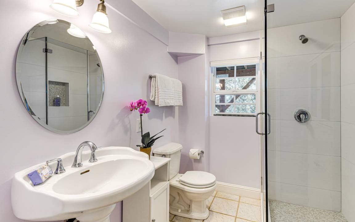 Photo of Bathroom in Almonte