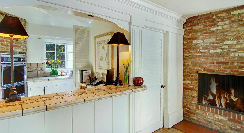 Photo of Kitchen in Golden Rectangle