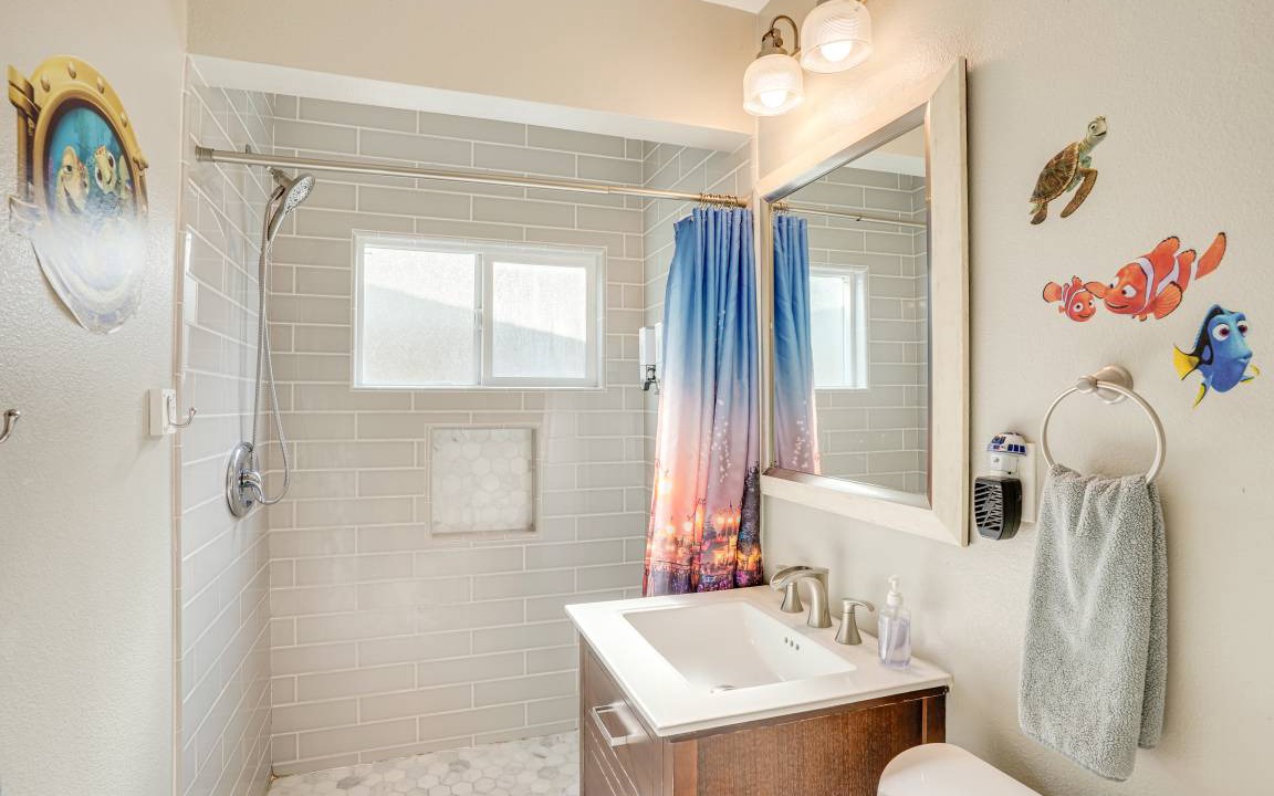 Photo of Bathroom in Northwest Anaheim
