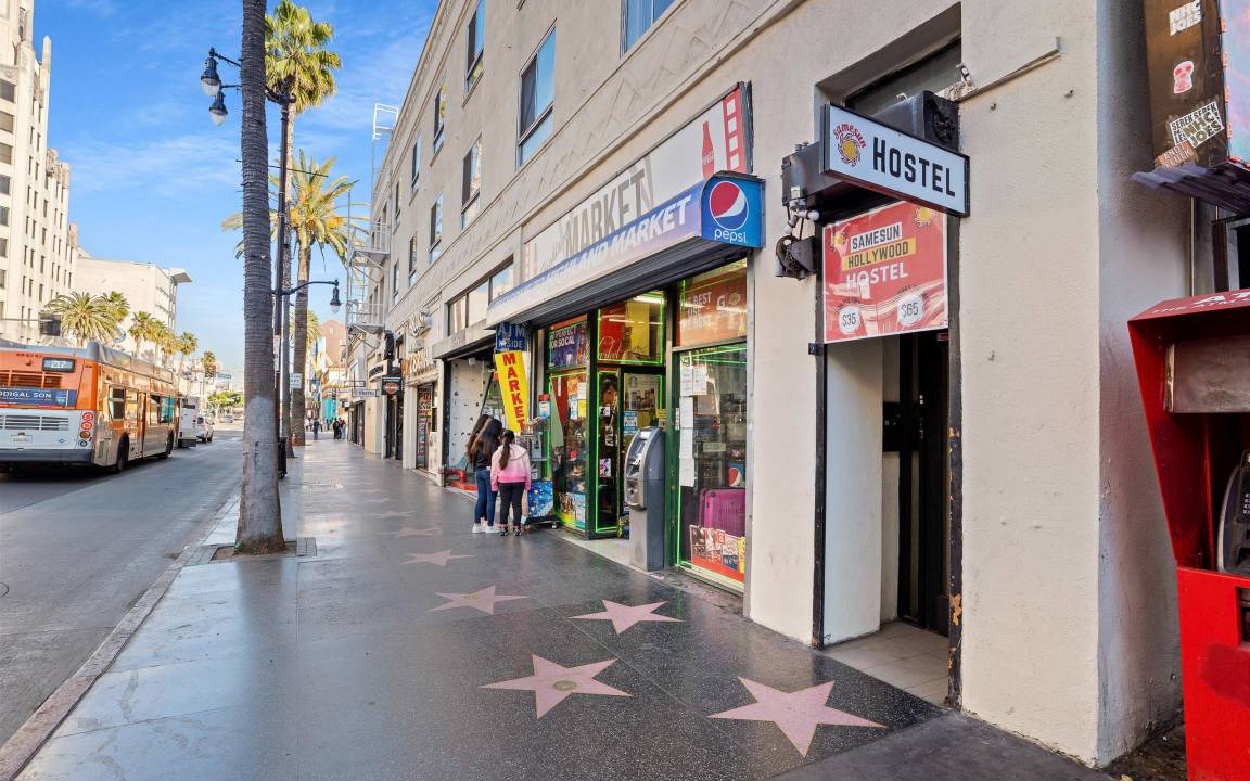 Photo of Others in Hollywood