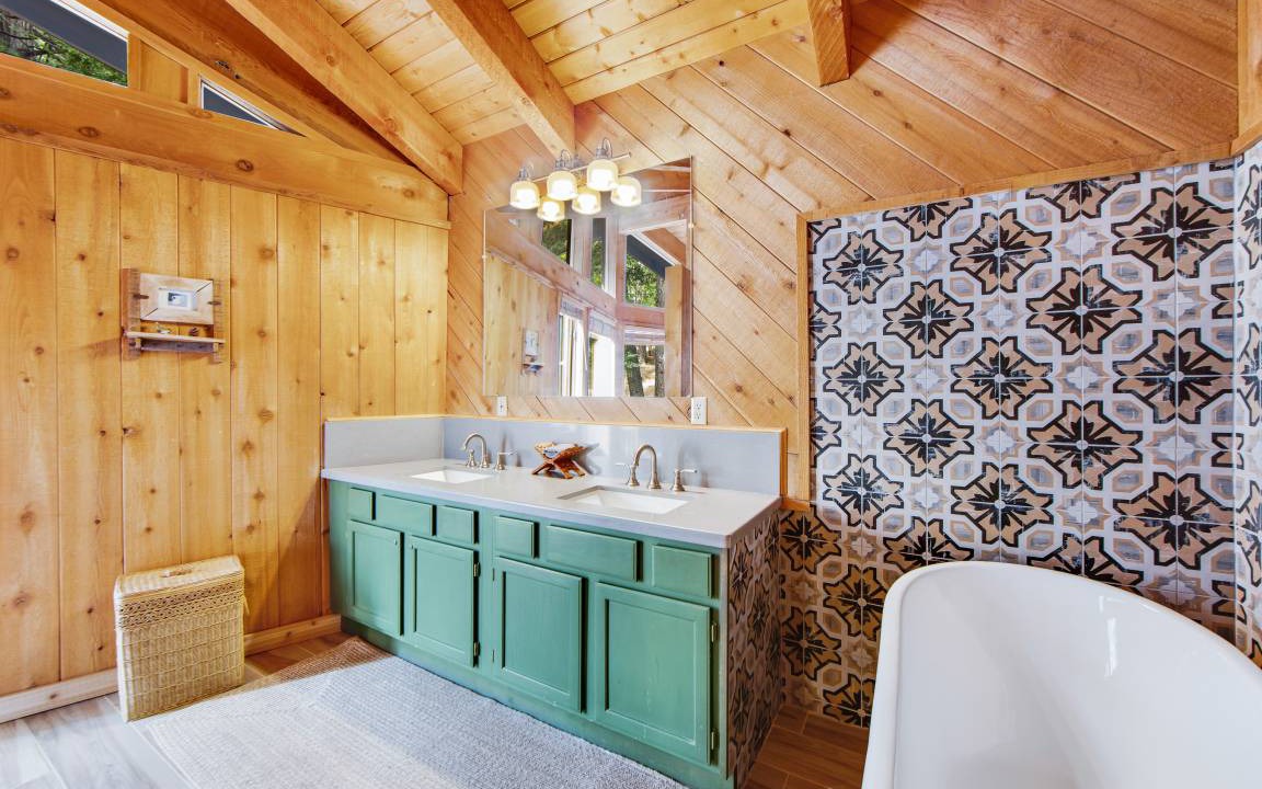 Photo of Bathroom in Fern Valley