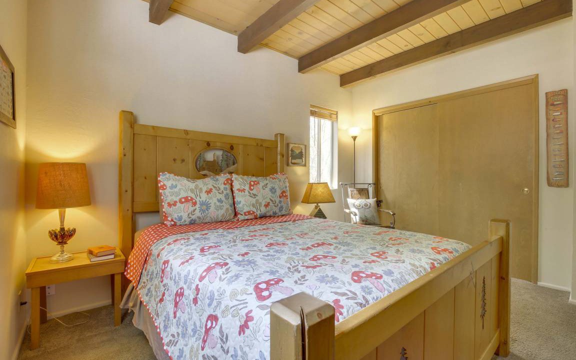 Photo of Bedroom in Lake Arrowhead