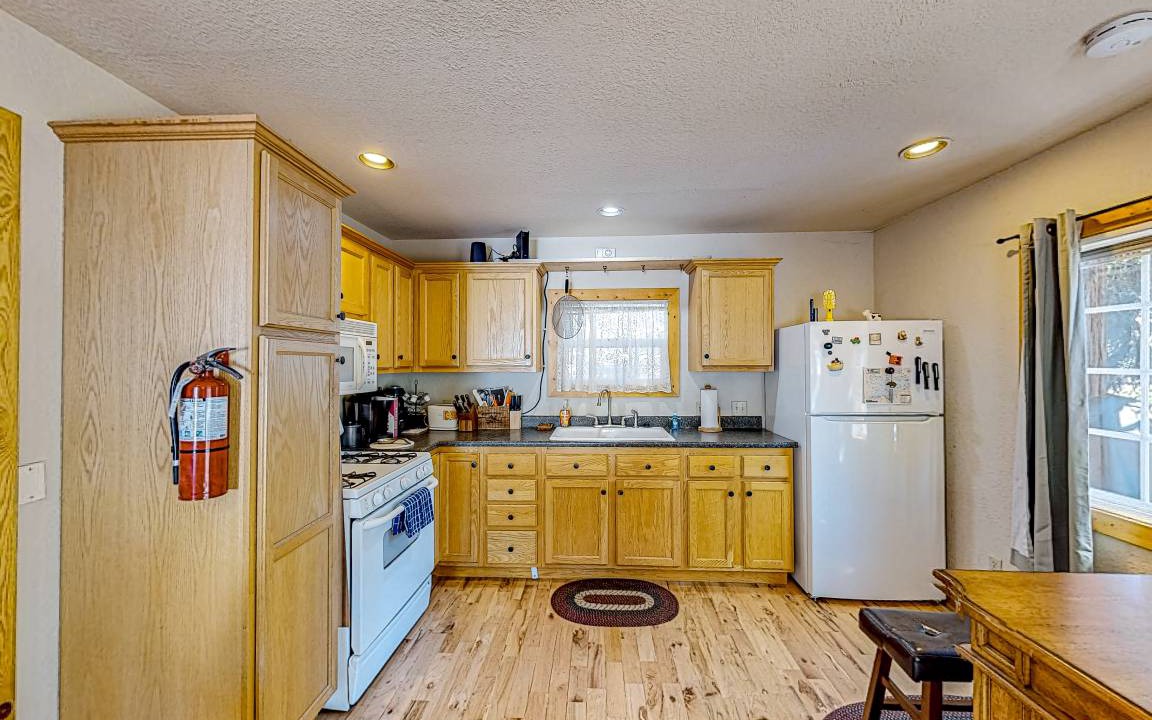 Photo of Kitchen in Cedar Glen