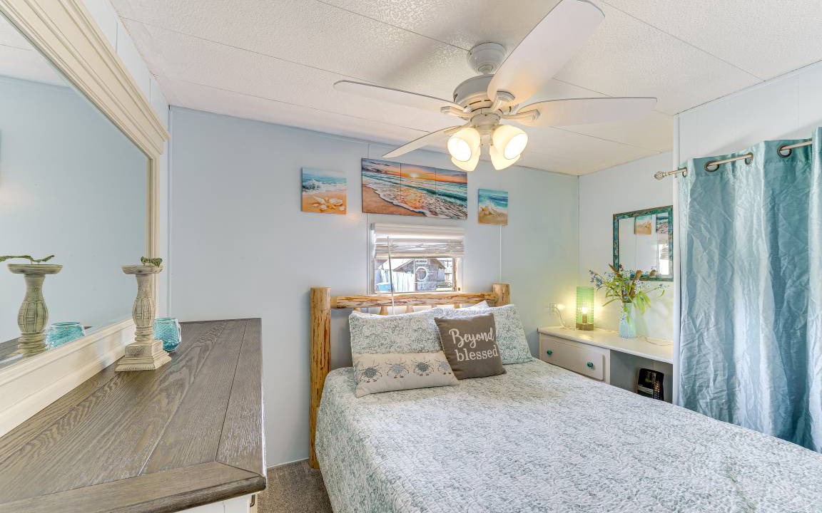 Photo of Bedroom in Eureka