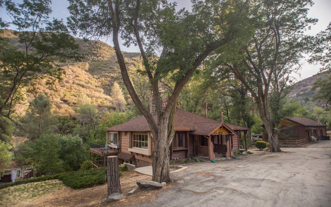 Photo of Buildings in Kernville