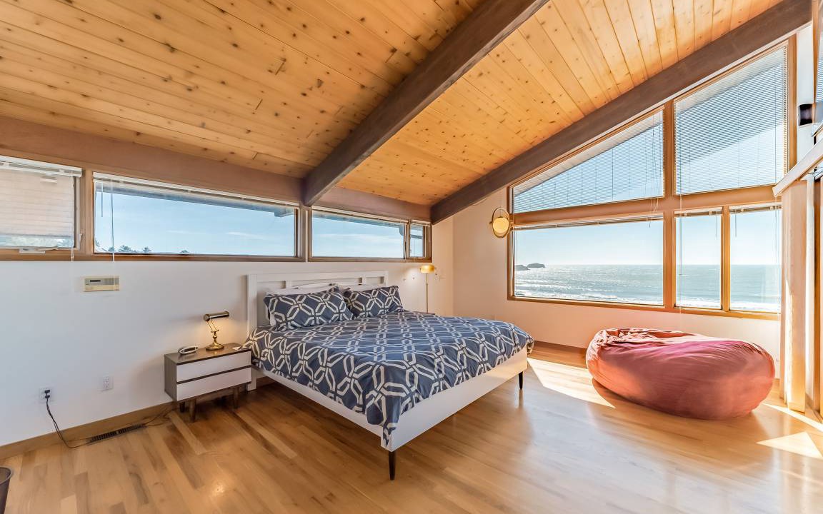 Photo of Bedroom in Crescent City North